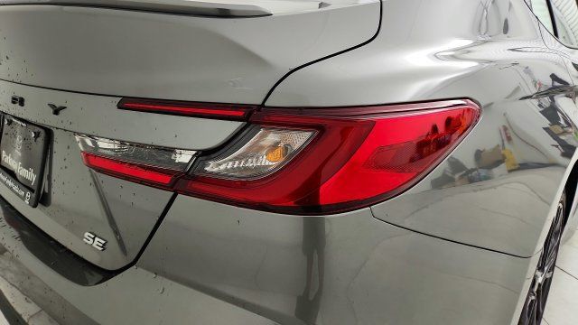 Used 2025 Toyota Camry SE FWD image 28