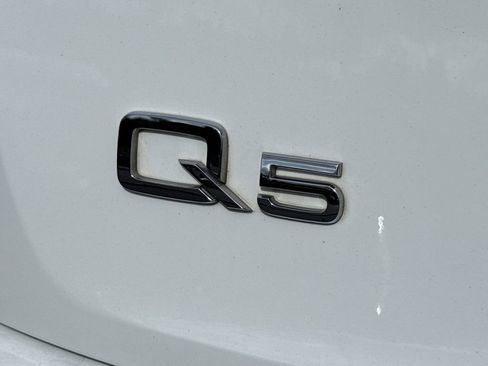Used 2018 Audi Q5 2.0T Premium Plus w/ Premium Plus Package AWD/4WD image 9