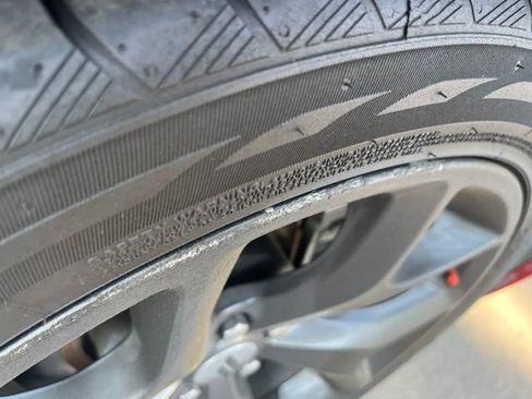 Used 2019 Dodge Challenger R/T RWD image 4
