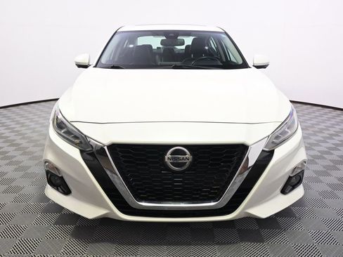 Used 2019 Nissan Altima 2.5 Platinum image 10