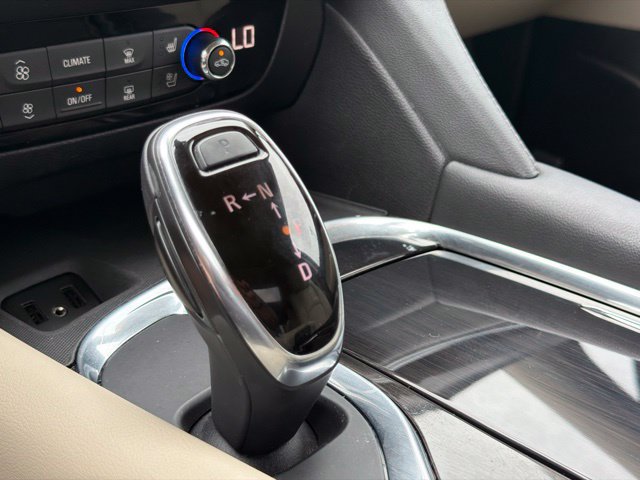 Used 2019 Buick Enclave Premium w/ Experience Buick Package FWD image 28
