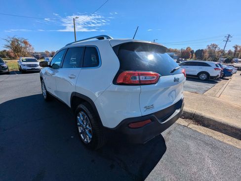 Used 2014 Jeep Cherokee Latitude w/ Cold Weather Group image 5