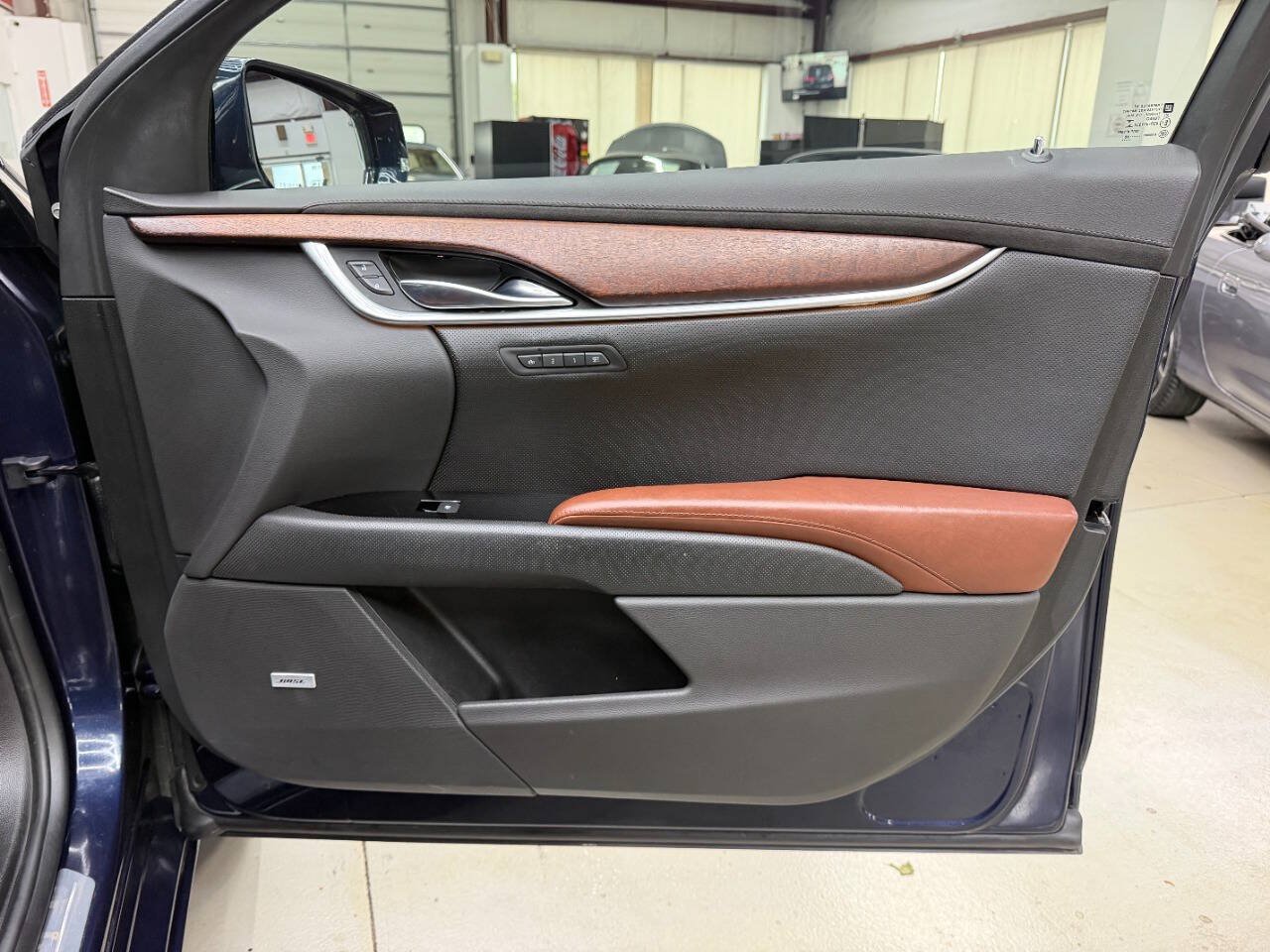 Used 2018 Cadillac XTS Premium Luxury AWD/4WD image 16