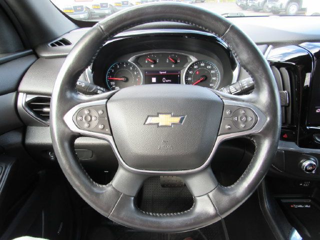 Used 2022 Chevrolet Traverse LT w/ LT Premium Package AWD/4WD image 16