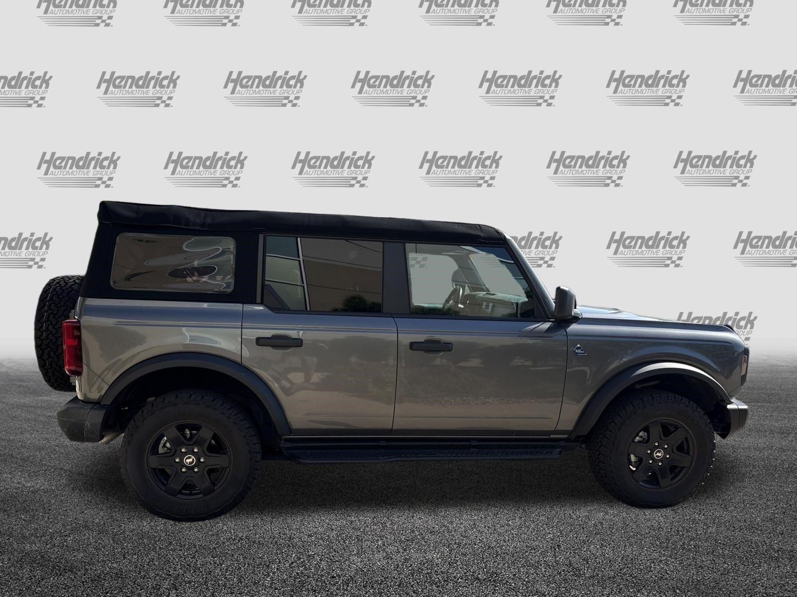 Used 2024 Ford Bronco Black Diamond AWD/4WD image 11