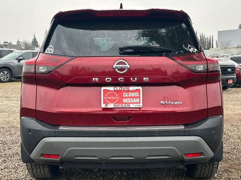 Used 2021 Nissan Rogue SV image 8