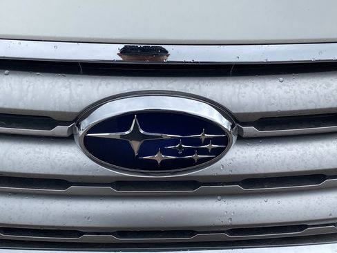 Used 2017 Subaru Outback 3.6R Limited AWD/4WD image 22