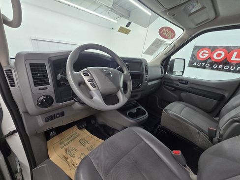 Used 2021 Nissan NV 2500 S image 9