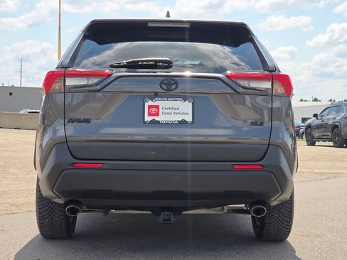 Used 2022 Toyota RAV4 XLE w/ Convenience Package FWD image 22