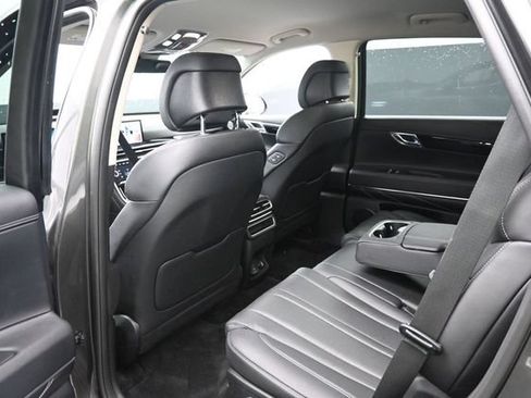 Used 2025 Genesis GV80 2.5T Standard AWD/4WD image 13