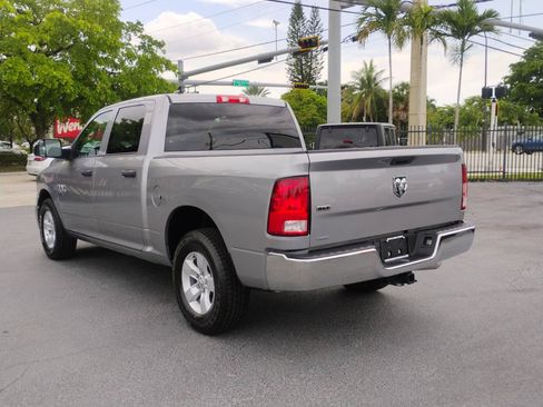 Used 2022 RAM 1500 Classic SLT w/ Trailer & Traction Group RWD image 4