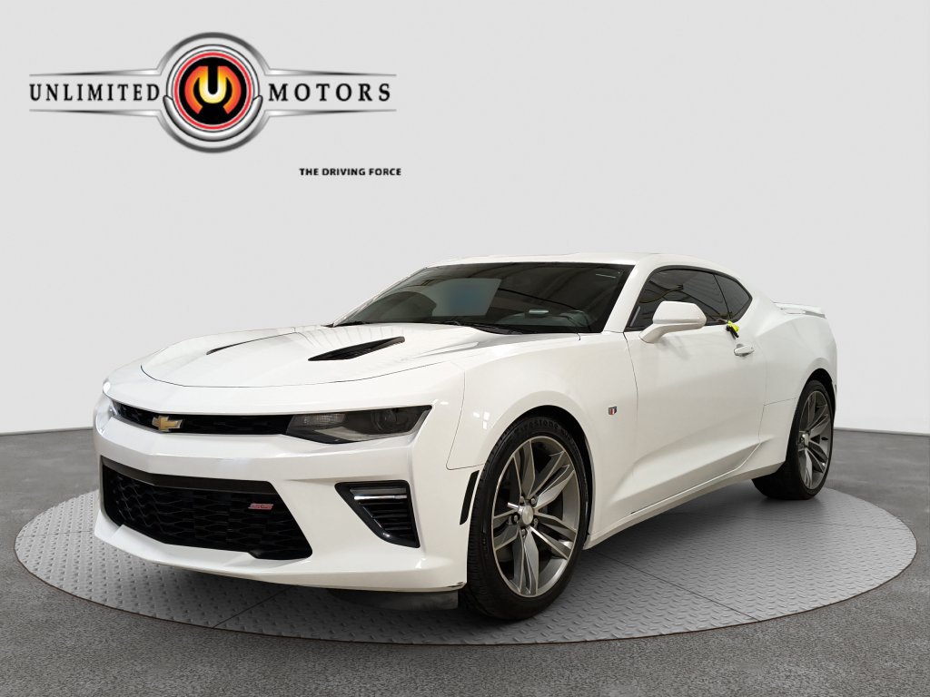 Used 2016 Chevrolet Camaro SS RWD image 4