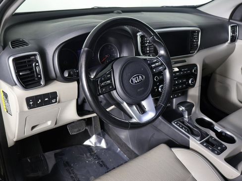 Used 2021 Kia Sportage EX w/ EX Technology Package image 31