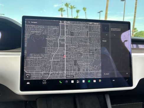 Used 2022 Tesla Model X AWD/4WD image 22