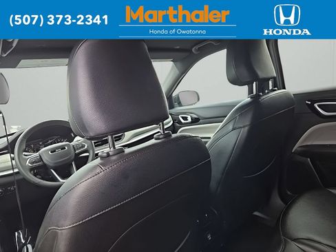 Used 2025 Jeep Compass Limited AWD/4WD image 14