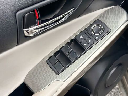 Used 2015 Lexus IS 350 AWD image 16