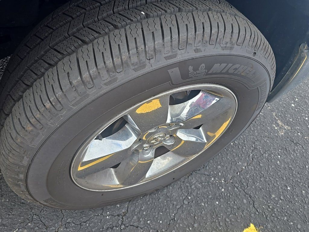 Used 2019 RAM 1500 Big Horn AWD/4WD image 8