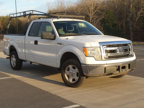 Used 2013 Ford F150 XLT image 2