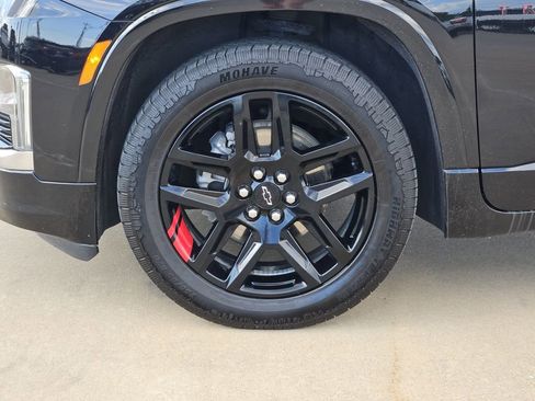 Used 2023 Chevrolet Traverse Premier w/ Redline Edition AWD/4WD image 15