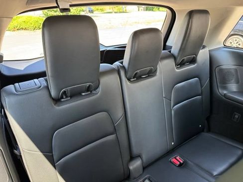 Used 2023 Nissan Pathfinder SL w/ SL Premium Package AWD/4WD image 33