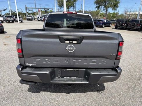 Used 2024 Nissan Frontier SV w/ Tow Package image 3