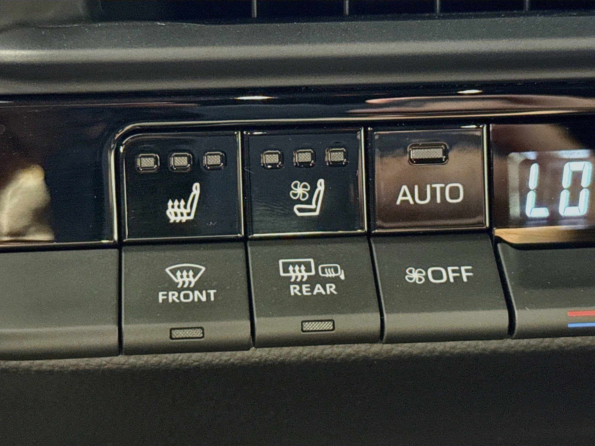 Used 2026 Toyota Crown AWD/4WD image 25