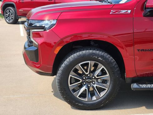 Used 2024 Chevrolet Tahoe Z71 w/ Luxury Package AWD/4WD image 8