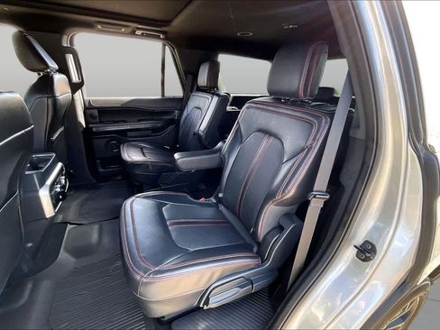 Used 2024 Ford Expedition Limited AWD/4WD image 20