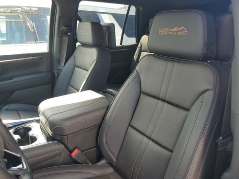 New 2026 Chevrolet Tahoe High Country AWD/4WD image 24