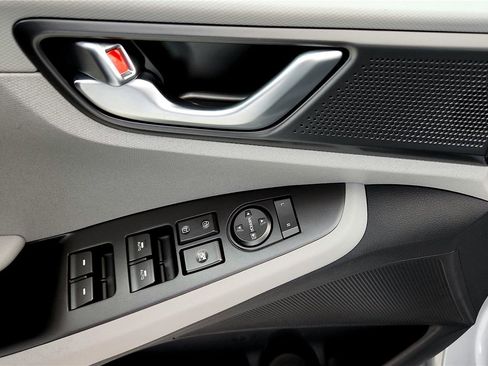 Used 2020 Hyundai Ioniq SEL image 23