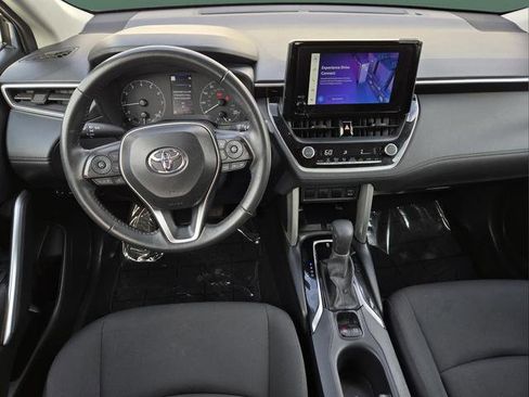 Used 2024 Toyota Corolla Cross LE FWD image 14