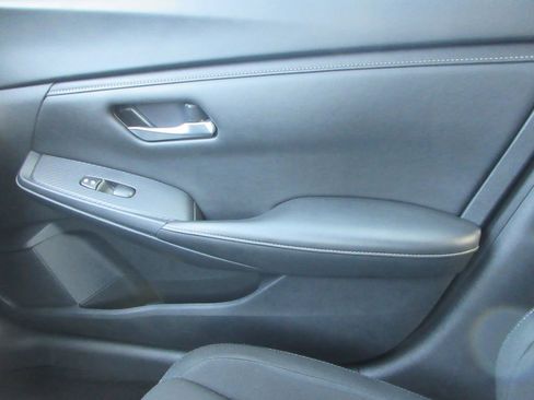 Used 2023 Nissan Sentra SV image 31