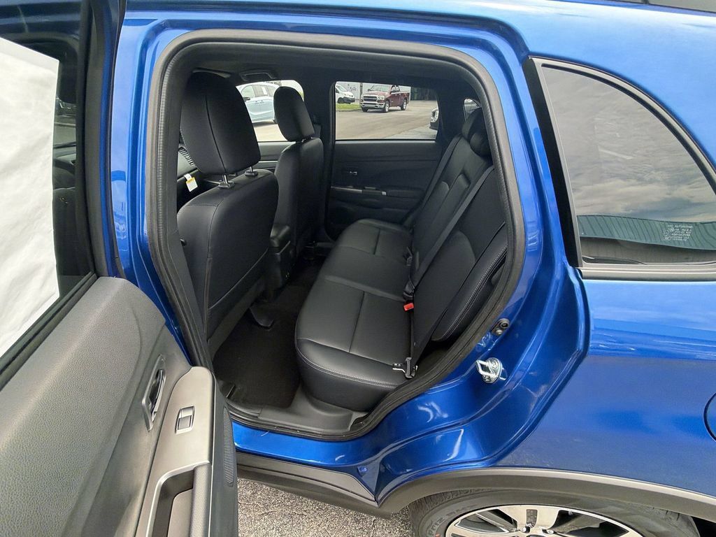 New 2026 Mitsubishi Outlander Sport SEL AWD/4WD image 21