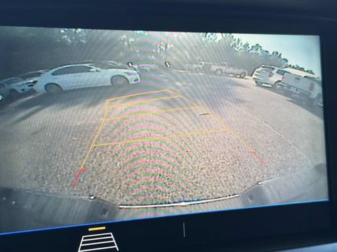 Used 2021 Chevrolet Colorado LT w/ Fleet Safety Package RWD image 31