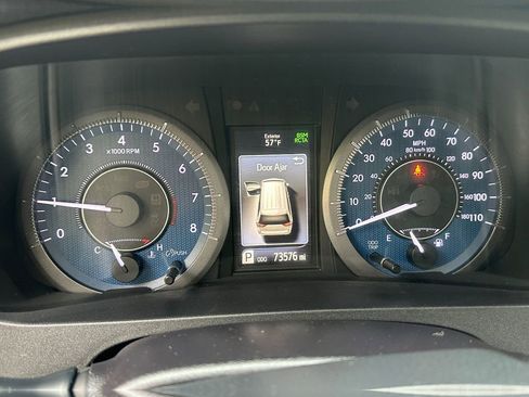 Used 2018 Toyota Sienna XLE FWD image 26