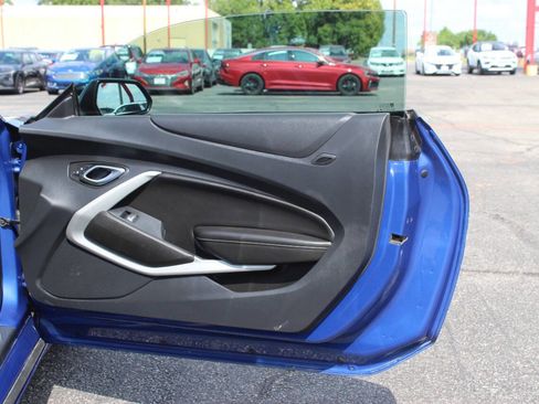 Used 2023 Chevrolet Camaro SS RWD image 10