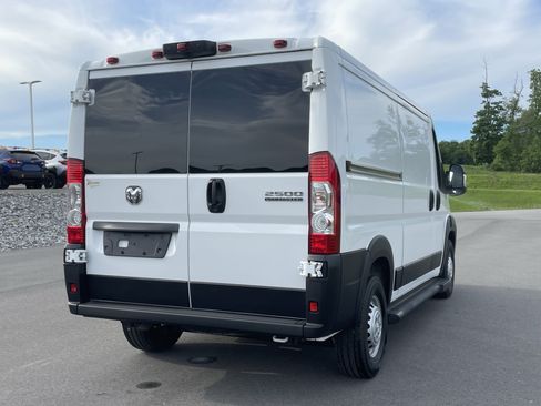 Used 2025 RAM ProMaster 2500 w/ U-Haul Equipment Group FWD image 3