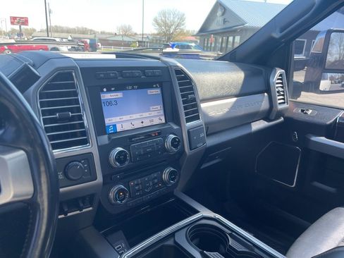 Used 2017 Ford F350 Platinum w/ Platinum Ultimate Package AWD/4WD image 33