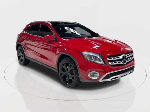 Used 2019 Mercedes-Benz GLA 250 w/ Convenience Package image 3