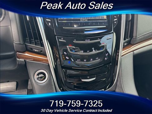 Used 2017 Cadillac Escalade Luxury image 25