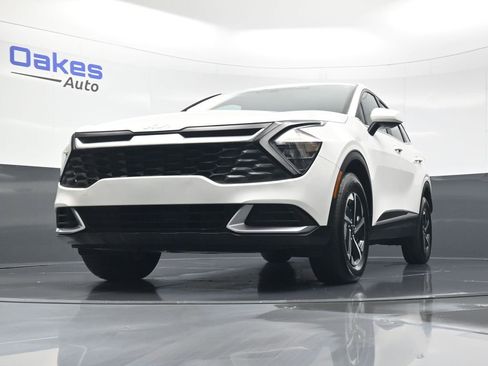 Certified 2023 Kia Sportage LX image 40