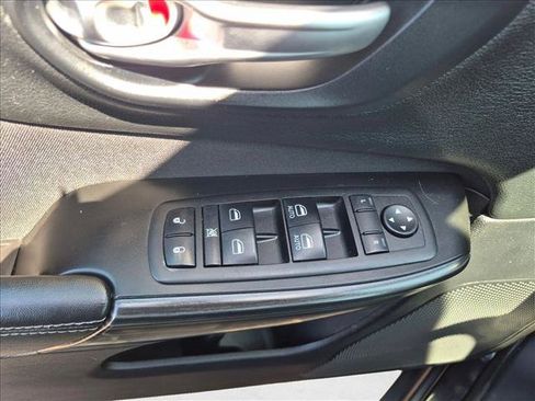 Used 2014 Jeep Cherokee Latitude FWD image 10