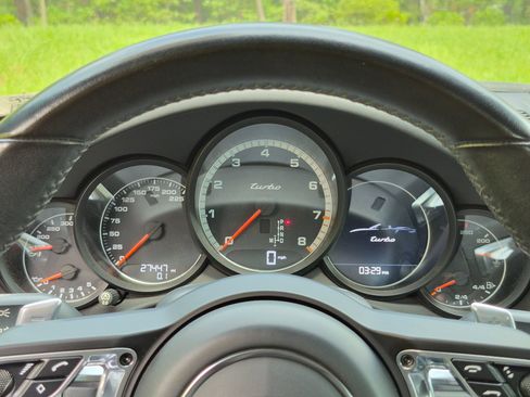Certified 2018 Porsche 911 4 Cabriolet AWD/4WD image 10