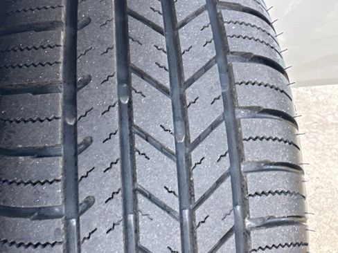 Used 2021 Nissan Versa SV image 36