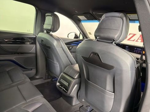 Used 2024 Lincoln Nautilus Reserve w/ Jet Appearance Package (87T) AWD/4WD image 19