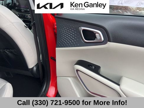 Certified 2025 Kia Soul EX image 57