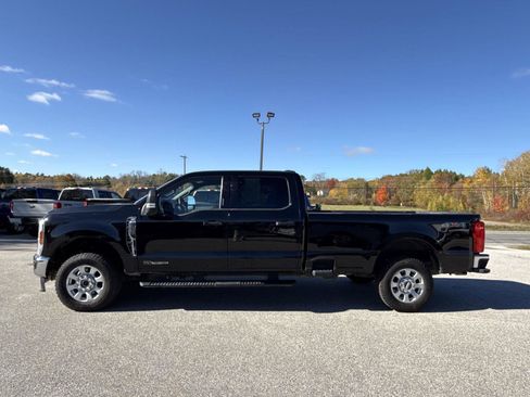 Used 2024 Ford F250 XLT image 5