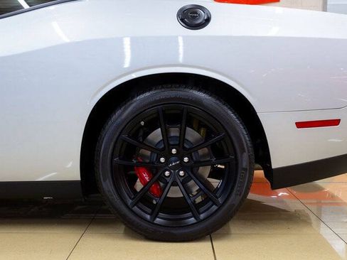 Used 2023 Dodge Challenger SRT Hellcat RWD image 9
