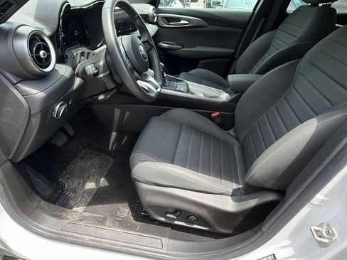 Used 2024 Alfa Romeo Tonale Sprint AWD/4WD image 16