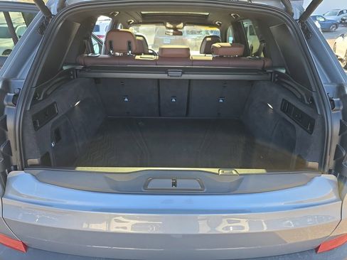 Used 2024 BMW X5 xDrive40i w/ Premium Package image 16